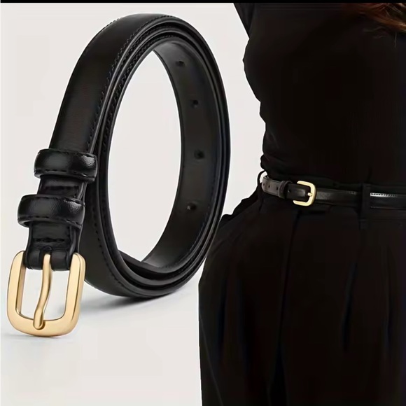 NWT - BELT Elegant Black Leather Belt with Gold Buckle - Picture 2 of 5
